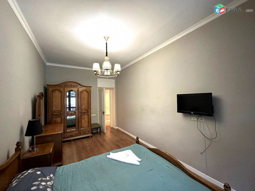 Սարյանի փողոց, 3 սենյականոց բնակարան, 85քմ, for rent, կոդ B1464