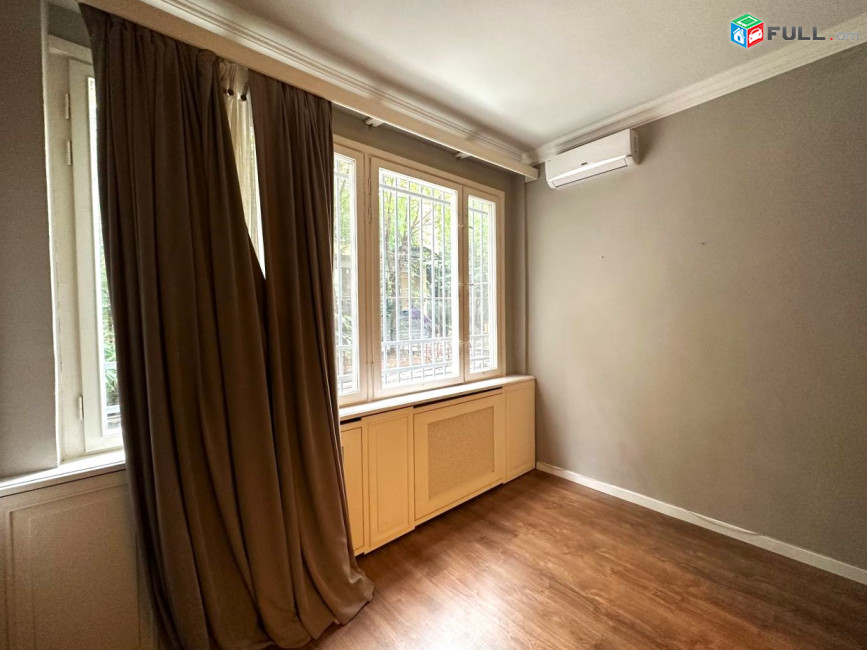 Սարյանի փողոց, 3 սենյականոց բնակարան, 85քմ, for rent, կոդ B1464