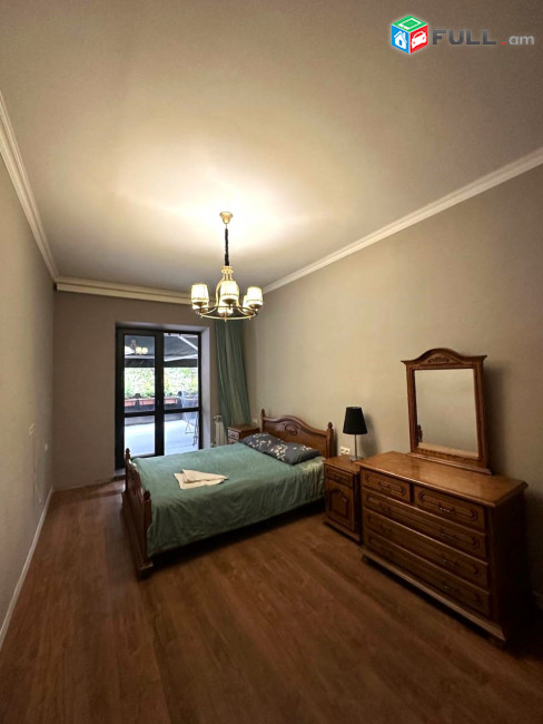 Սարյանի փողոց, 3 սենյականոց բնակարան, 85քմ, for rent, կոդ B1464