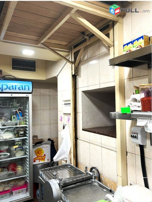Կոմերցիոն տարածք, ռեստորոն, Փոքր Կենտրոն, Կոդ C1555