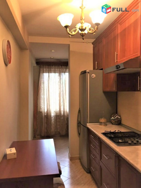 2 սենյականոց բնակարան, Hovannisyan District, 55 քմ,կապիտալ վերանորոգված, Կոդ C1236