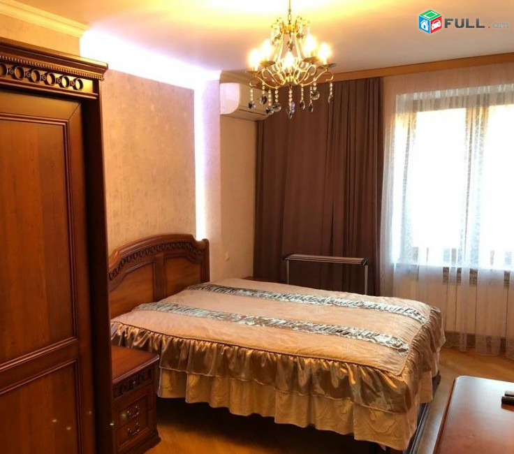 2 սենյականոց բնակարան Սայաթ-Նովայի պողոտայում, 60 ք.մ., 3/5 հարկ, դիզայներական ոճով վերանորոգված կոդ C1567