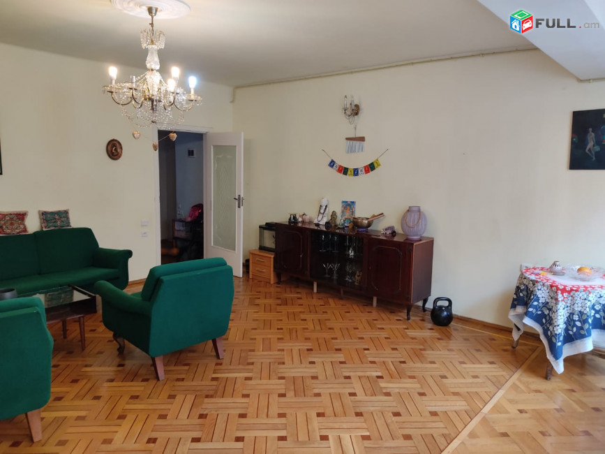 Փարպեցի փողոցում վաճառվում է բնակարան 80,7․, կոդ C1570