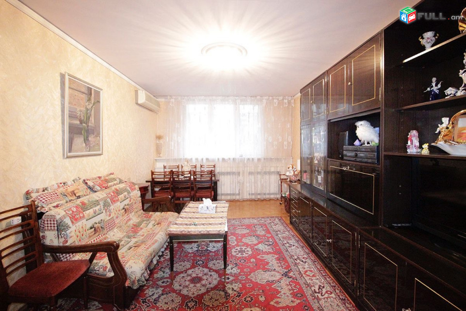 Փոքր կենտրոնում վարձով է տրվում բնակարան, For rent, կոդ B1520