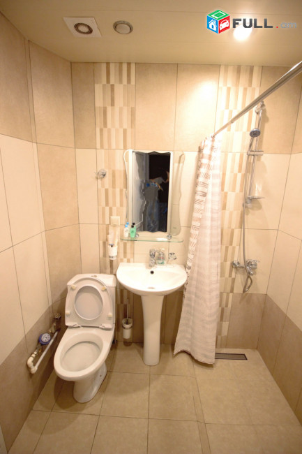 Կենտրոնում վարձով է տրվում 2սեն․ բնակարան, For rent, կոդ B1527