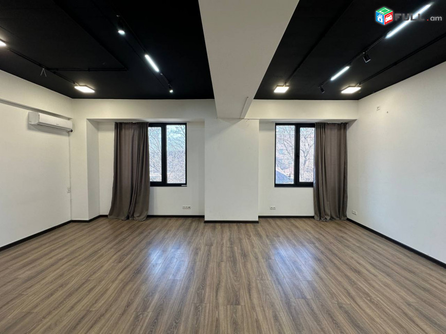 Աբովյան փողոցում, նորակառույցում վարձով է տրվում գրասենյակային տարածք, For rent, կոդ G2127