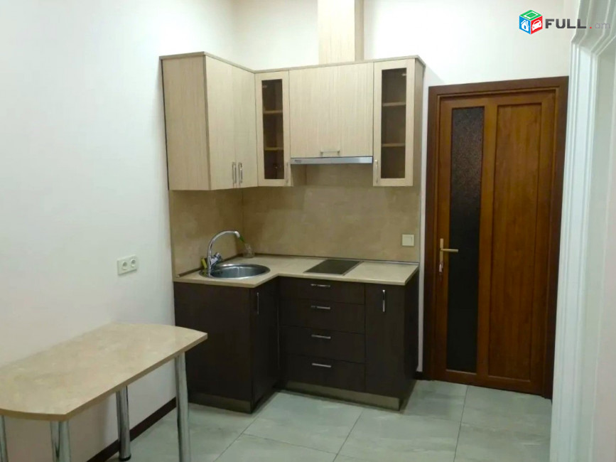 Սունդուկյան փողոցում՝  1-ին գիծ, վարձով է տրվում ընդարձակ և հարմարավետ կոմերցիոն տարածք, For rent, կոդ G2169