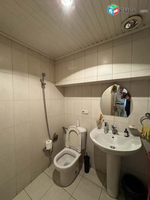 Բուզանդ փողոցում, նորակառույցում, վարձով է տրվում գրասենյակային տարածք, For rent, կոդ G1209