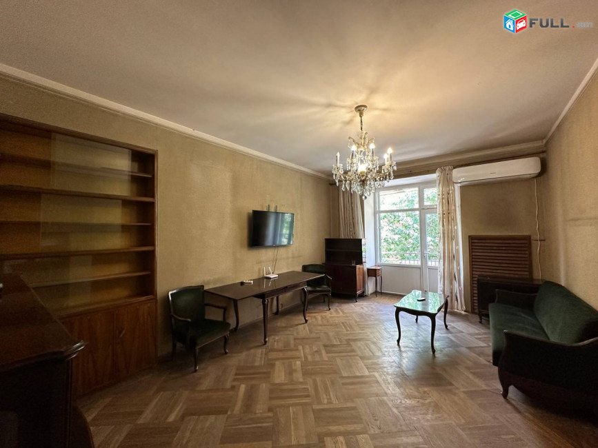 Վարդանանց փողոցում վարձով է տրվում հարմարավետ, ընդարձակ 4 սենյականոց բնակարան, For rent, կոդ B1548