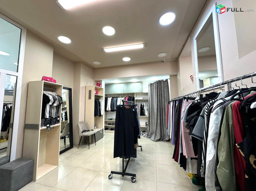 Փոքր Կենտրոնում՝ Աբովյան փողոցի բանուկ հատվածում, վարձով է տրվում ընդարաձակ կոմերցիոն տարածք, For rent, կոդ G2187