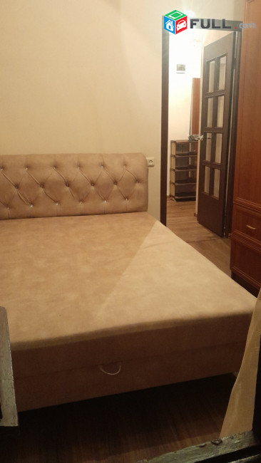 Վարձով բնակարան Արամ Խաչատրայն փողոցում: For rent կոդ B1563