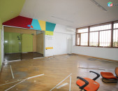 Օրբելի փողոցում վարձակալությամբ է տրվում 3 սենյականոց կոմերցիոն տարածք, 110քմ, For rent, կոդ՝ G2251