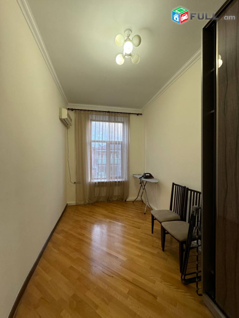 Կենտրոնում վարձով 3սենյականոց բնակարան, For rent, կոդ B1586