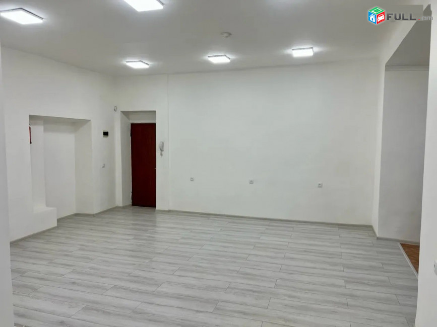 Վարձով է տրվում 1-ին գիծ կոմերցիոն տարածք։ For rent կոդ G2344