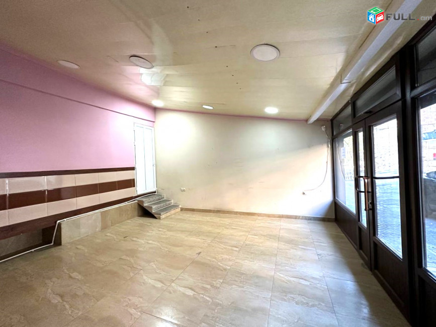 Վարձով է տրվաում բազմաֆունկցիոնալ տարածք For rent կոդ G2390