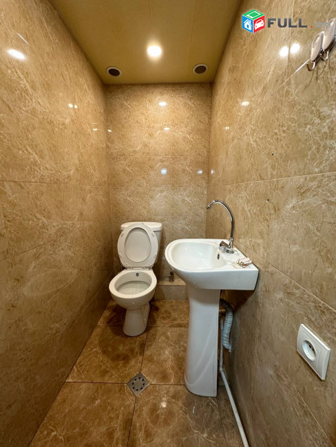 Վարձով է տրվաում բազմաֆունկցիոնալ տարածք For rent կոդ G2390
