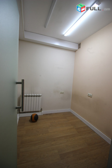 Վարձով է տրվում բազմաֆունկցիոնալ տարածք։ For rent կոդ G2392