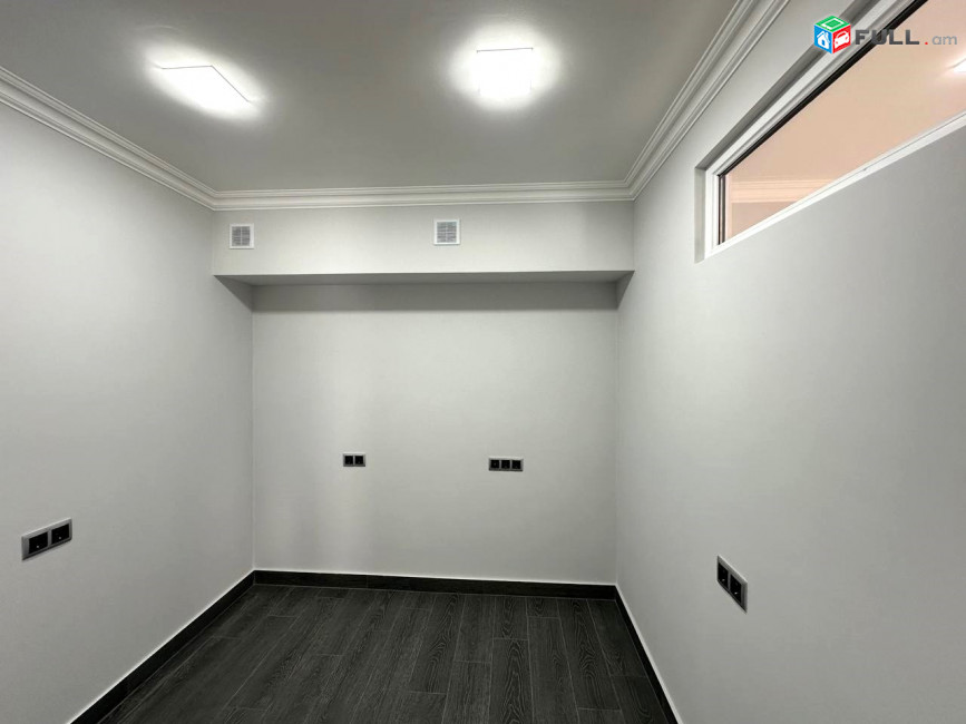 Տրվում է վարձով բազմաֆունկցիոնալ տարածք  For rent կոդ G2404