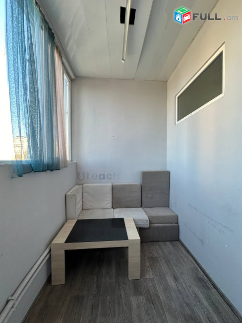 Վարձով է տրվում բազմաֆունկցիոնալ տարածք For rent կոդ G2406 