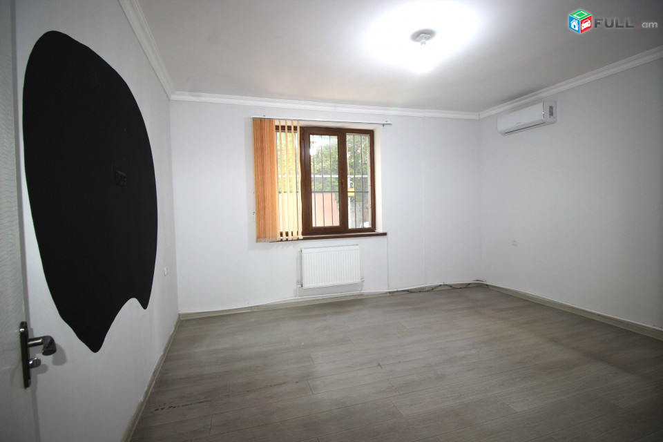 Վարձով է տրվում  բազմաֆունկցիոնալ տարածք For rent կոդ G2417