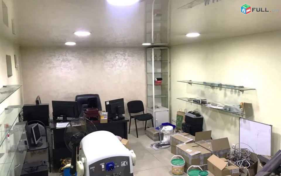 Վարձով է տրվում կոմերցիոն տարածք։  For rent կոդ G2442