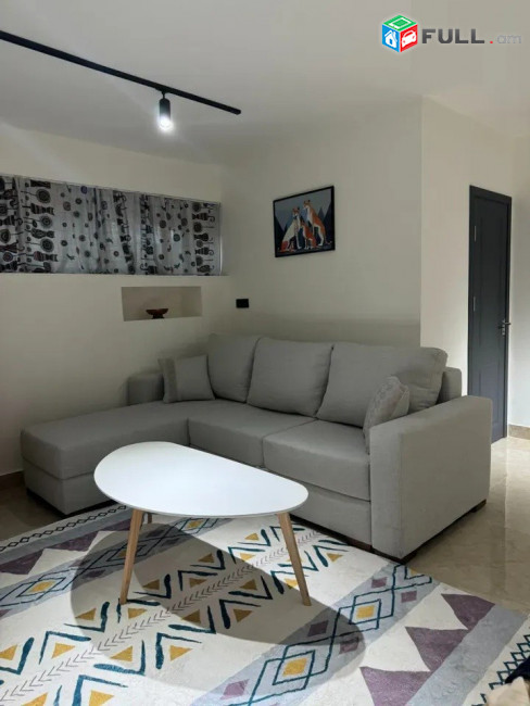 վարձով է տրվում բազմաֆունկցիոնալ տարածք, For rent կոդ G2339