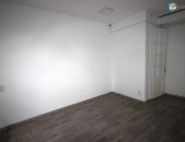 վարձով է տրվում 1-ին գիծ կոմերցիոն տարածք։  For rent կոդ G2443
