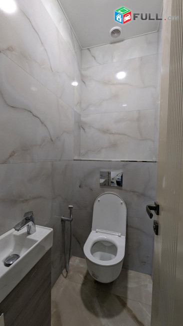 Վարձով է տրվում գրասեյակային տարածք։ For rent կոդ G2457