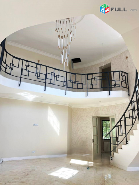 Վարձով է տրվում գրասենյակային տարածք։ For rent կոդ G2462