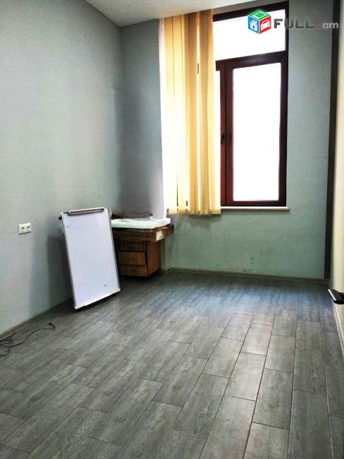 Վարձով է տրվում գրասենյակային տարածք։ For rent կոդ G2477