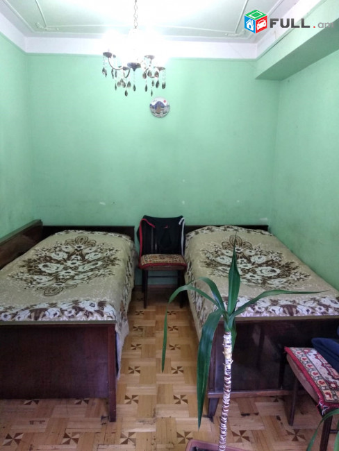 Վաճառվում է բնակարան կենտրոնում։ For sale կոդ C1758
