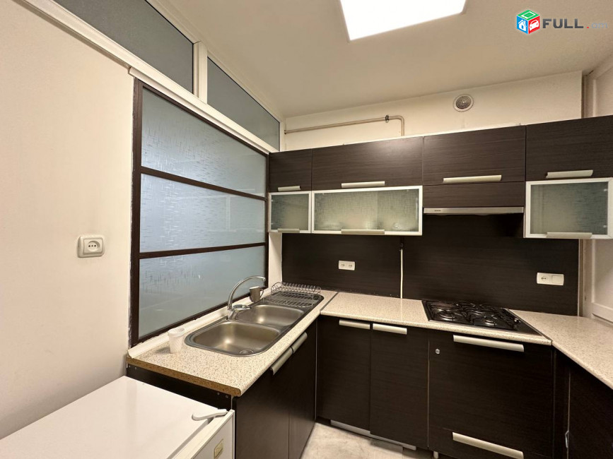 Վարձով է տրվում կոմերցիոն տարածք։ For rent կոդ G2340