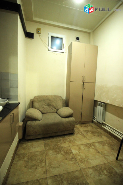 վարձով է տրվում կոմերցիոն տարածք։ For rent կոդ G2490