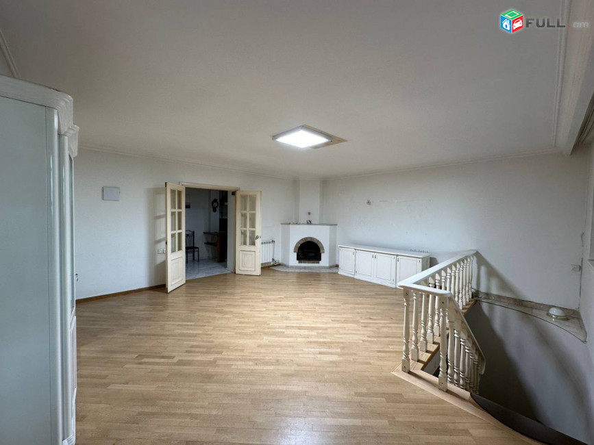 Վարձով 1-ին գիծ կոմերցիոն տարածք։ For rent կոդ G2508