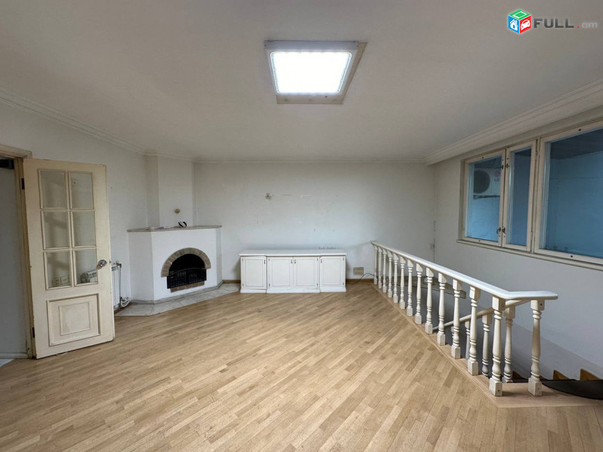 Վարձով 1-ին գիծ կոմերցիոն տարածք։ For rent կոդ G2508