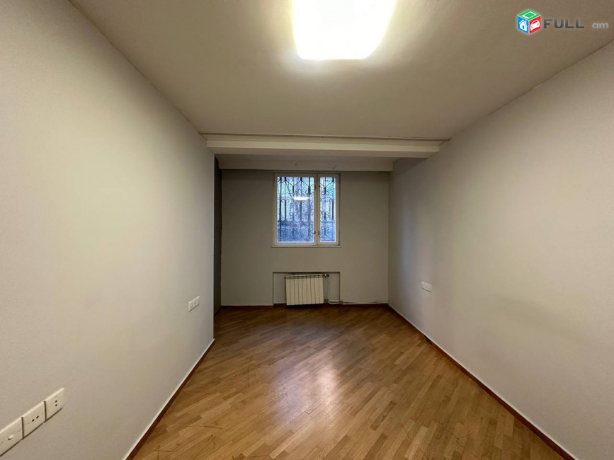 Վարձով 1-ին գիծ կոմերցիոն տարածք։ For rent կոդ G2508