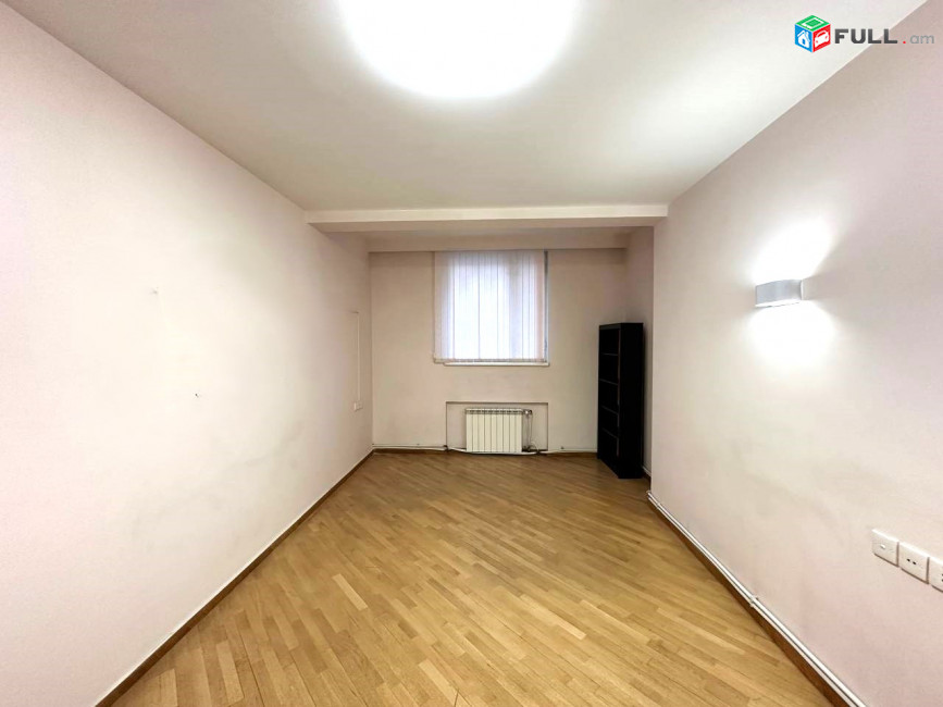 Վարձով 1-ին գիծ կոմերցիոն տարածք։ For rent կոդ G2508