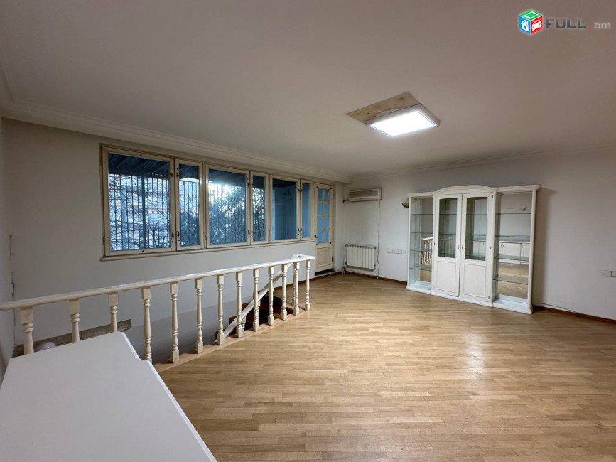 Վարձով 1-ին գիծ կոմերցիոն տարածք։ For rent կոդ G2508