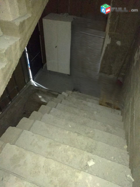 Վարձով կոմերցիոն տարածք։ For rent կոդ G2514