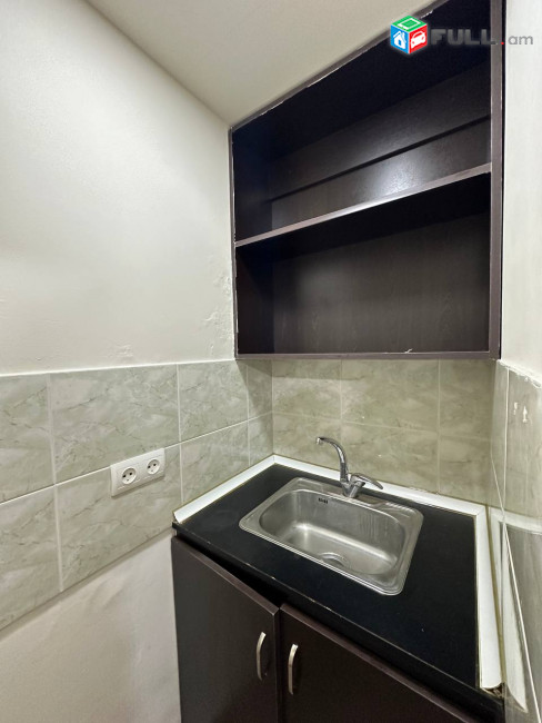 Վարձով կոմերցիոն տարածք։ For rent կոդ G2522