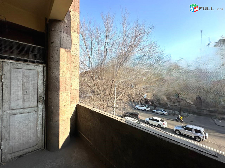 Վաճառվում է արևկող, լուսավոր բնակարան։ For sale կոդ C1781