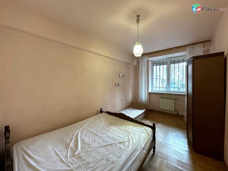 Վարձով 3 սենյականոց բնակարան։ For rent կոդ B1620