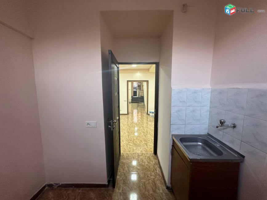 Փոքր Կենտրոնում վարձով է տրվում կապիտալ վերանորոգված կոմերցիոն տարածք, For rent, կոդ G2539