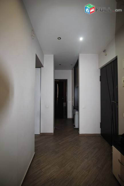 Վարձով 1-ին գիծ, 2 սենյականոց բնակարան։For rent կոդ B1622
