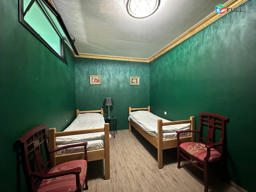 Վարձով է տրվում 1-ին գիծ կոմերցիոն տարածք։ For rent կոդ G2550