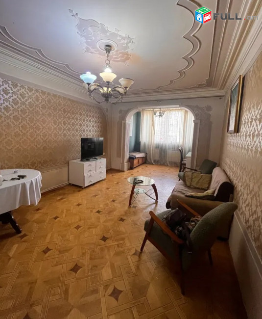 Վարձով է տրվում 1-ին գիծ լուսավոր բնակարան։ For rent կոդ B1624