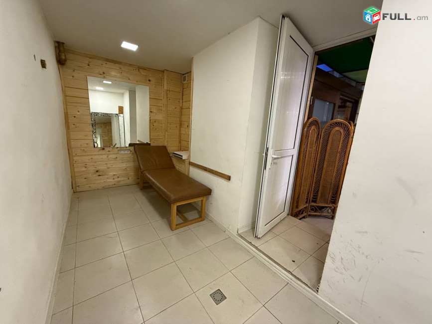 Վարձով 1-ին գիծ կոմերցիոն տարածք։ For rent կոդ G2553