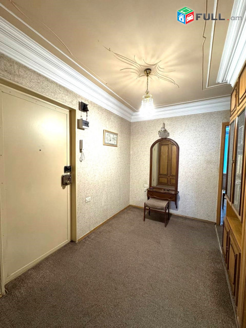 Վաչառվում է 3 սենյականոց բնակարան։ For sale կոդ C1803