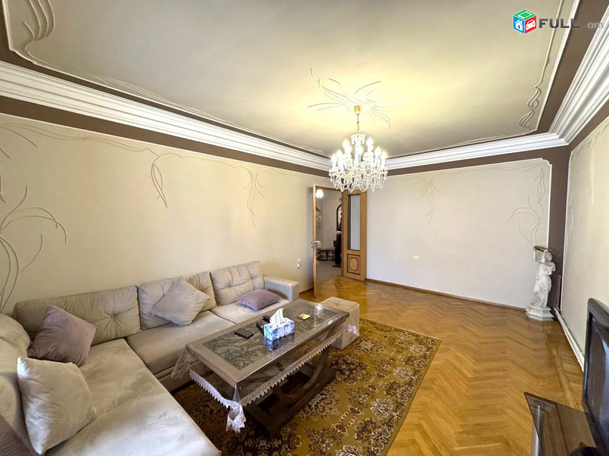 Վաչառվում է 3 սենյականոց բնակարան։ For sale կոդ C1803