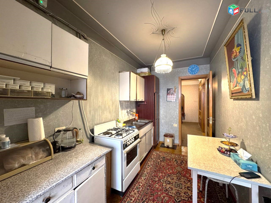 Վաչառվում է 3 սենյականոց բնակարան։ For sale կոդ C1803